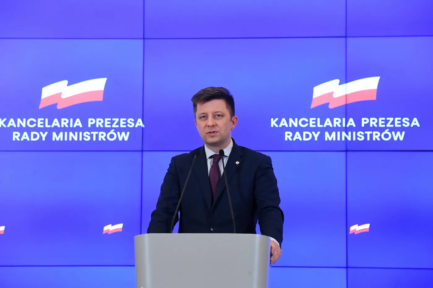 Dworczyk: Blisko 20 tys. osób zgłosiło chęć powrotu do kraju specjalnymi czarterami