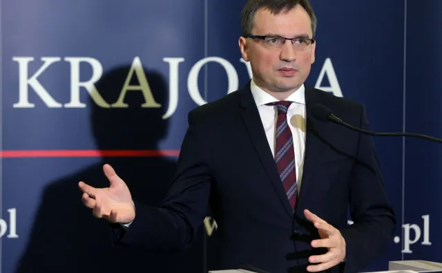 Ustawa antyprzemocowa. Ziobro: Wzięliśmy metody innych krajów, ale bez ideologii