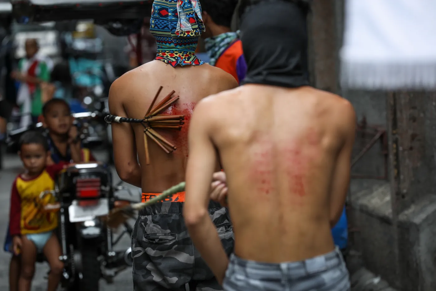 Kwarantanna nie powstrzymała pokutników przed biczowaniem