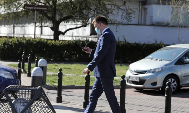 Hołownia: Kaczyński odkleił się od rzeczywistości, ma wszystko w nosie