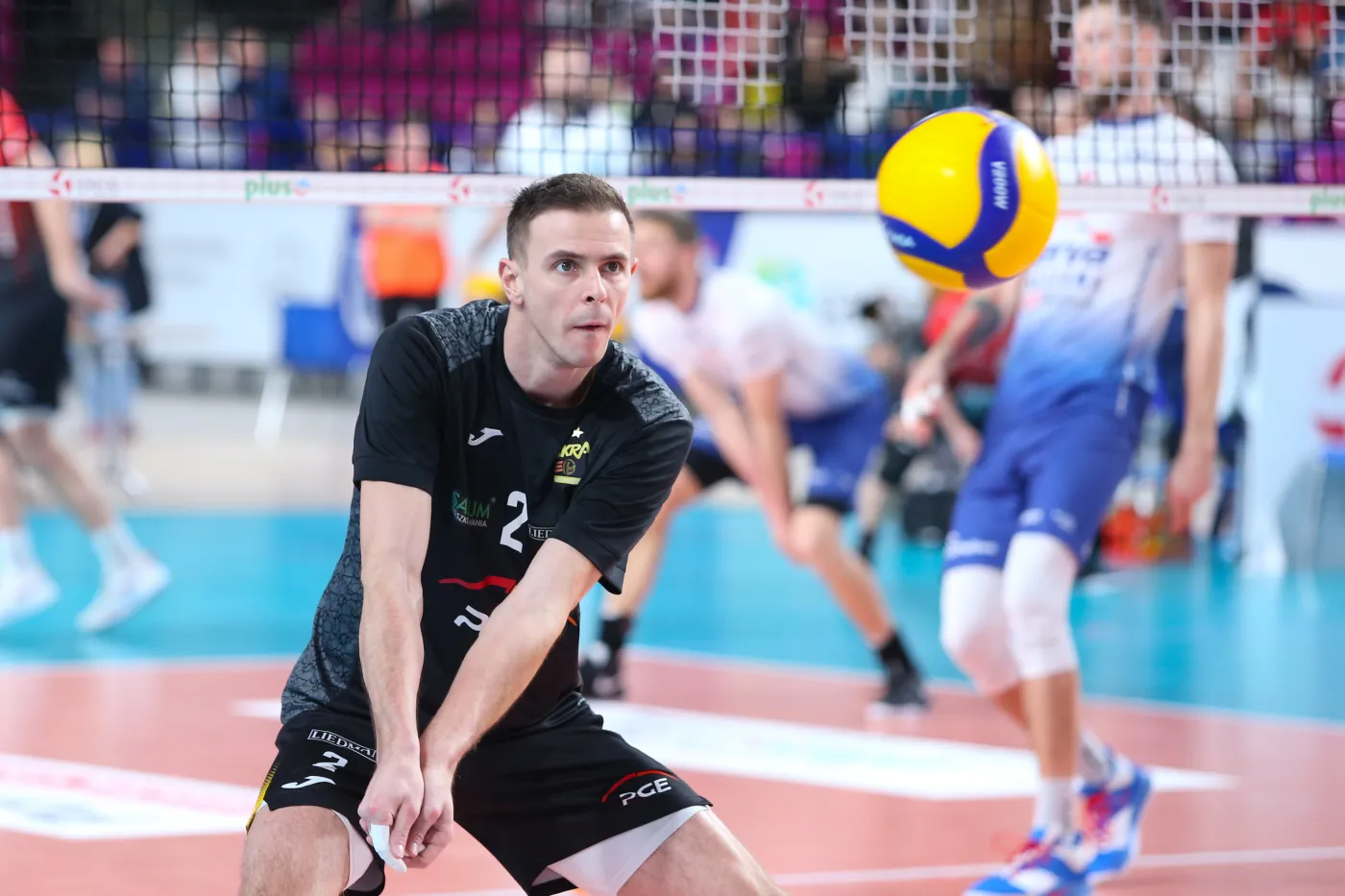 Siatkarze PGE Skry Bełchatów poprowadzą cykl treningów online