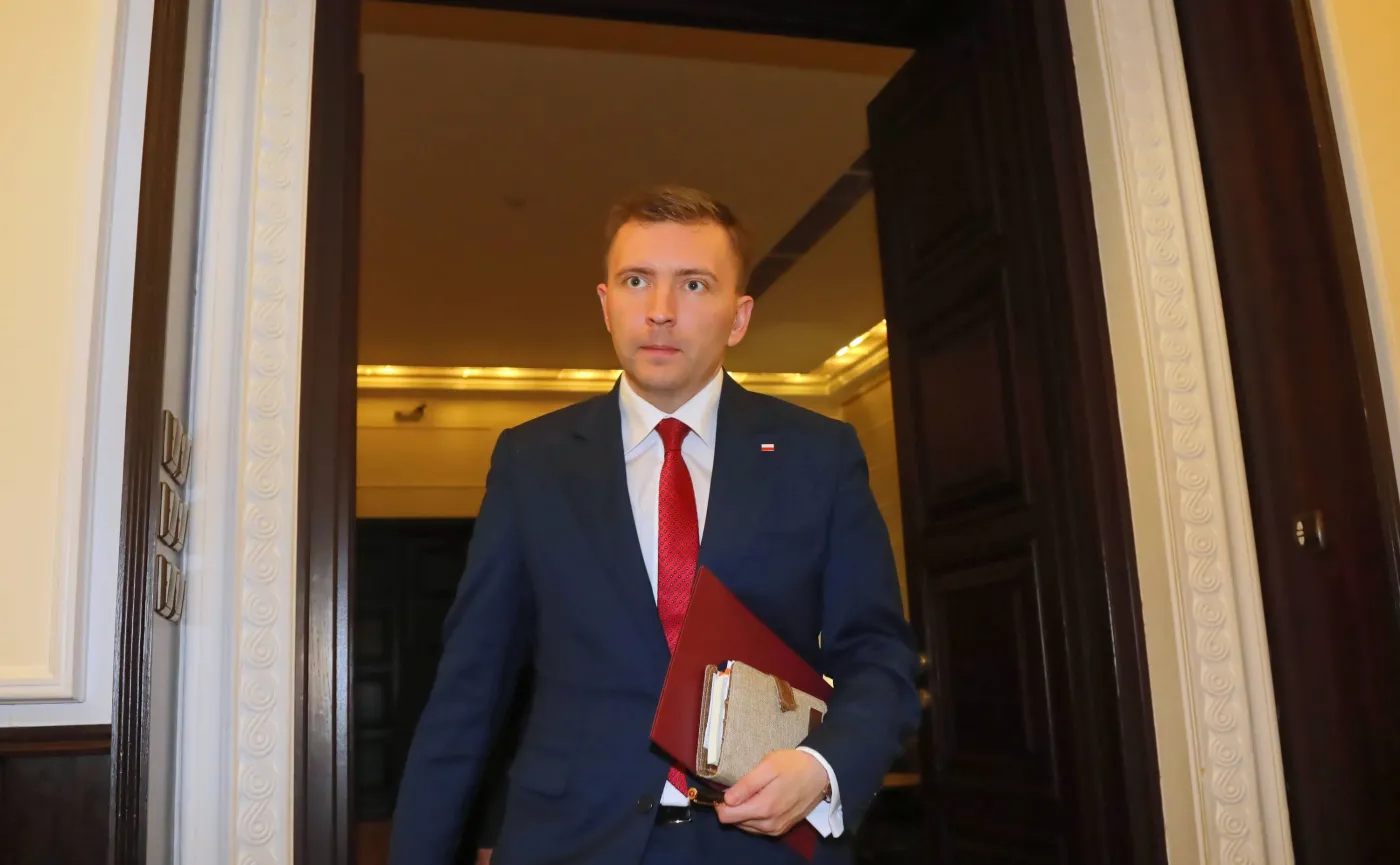 Schreiber o Hołowni: Kandydat establishmentu i kogo jeszcze to życie pokaże