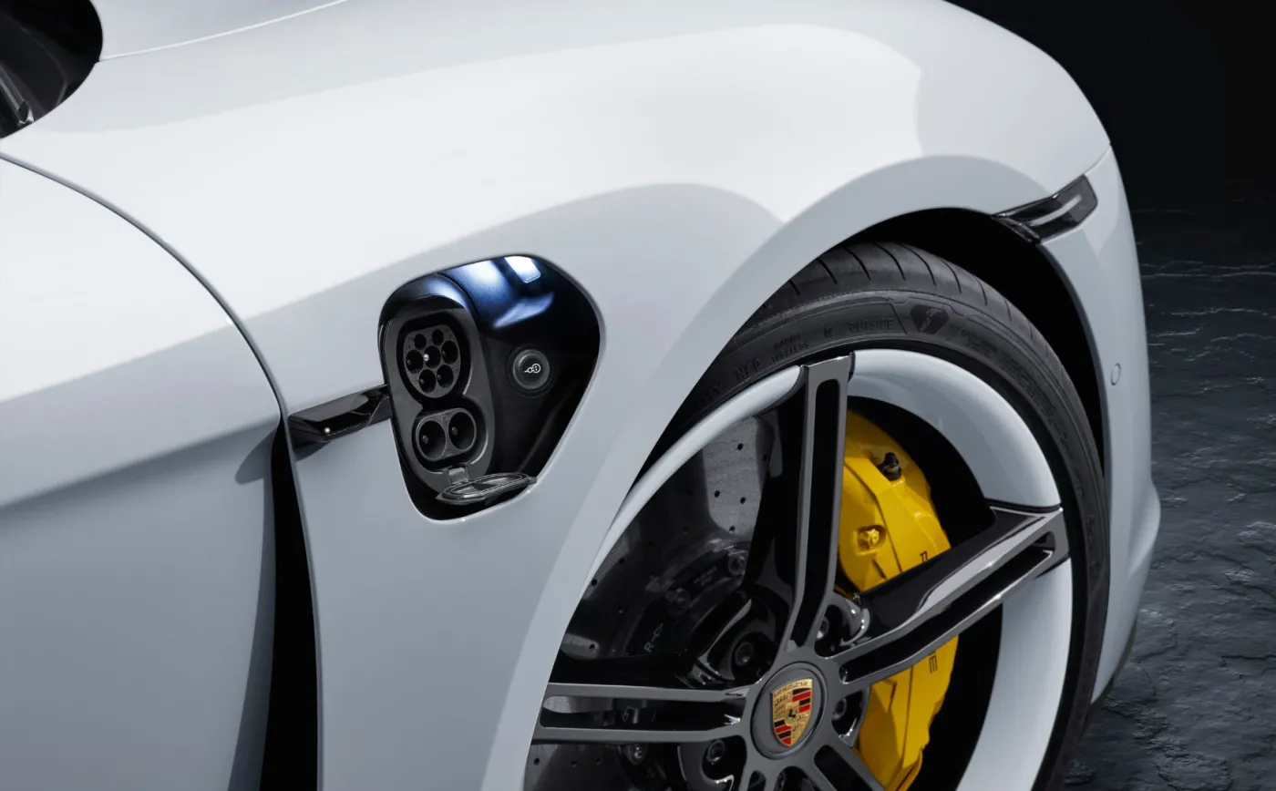 12827689-porsche-taycan.jpg