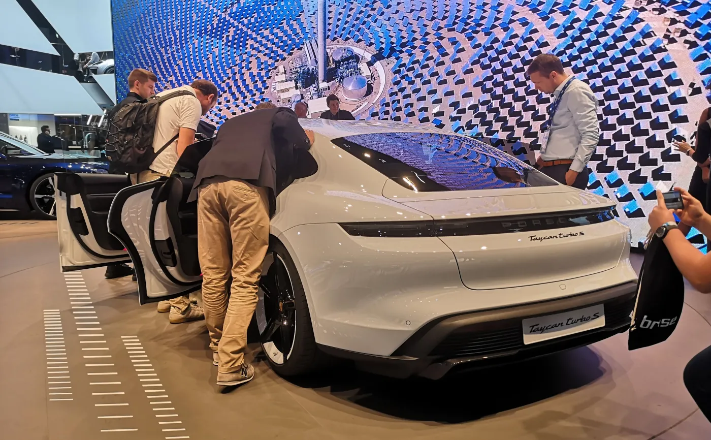 Porsche Taycan