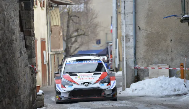 Rajdowy mistrz świata nie myśli o emeryturze. Przedłużył kontrakt z Toyotą