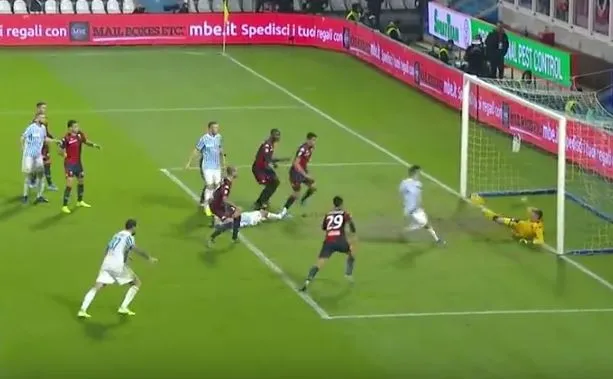 Fatalne pudło reprezentanta Polski. Reca z metra nie trafił do siatki [WIDEO]