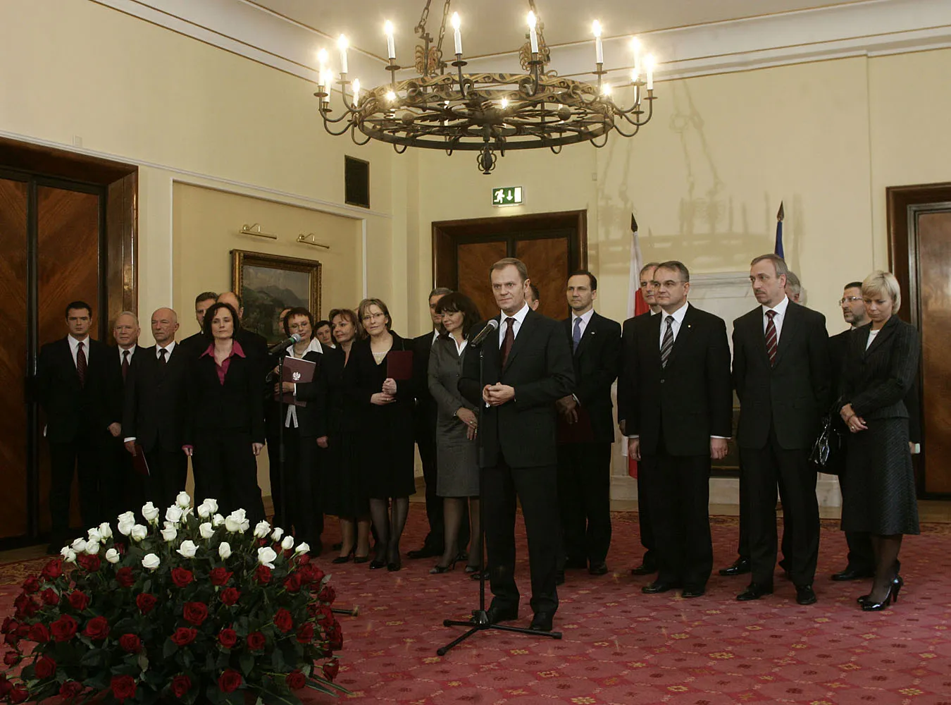 Kogo Polacy chcą wyrzucić z rządu