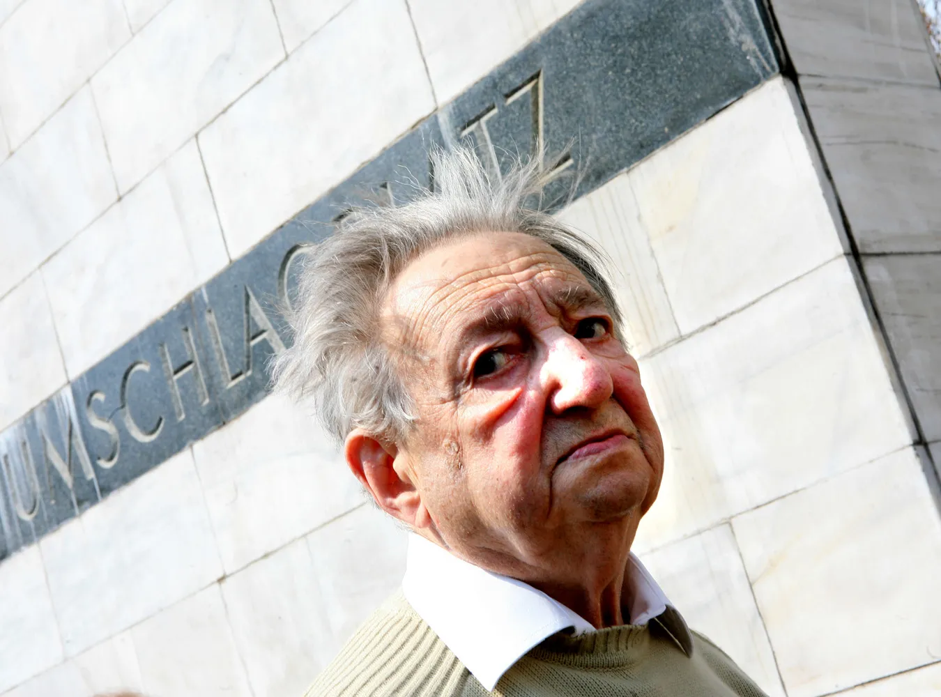 Edelman jest oburzony żydowskimi opaskami na rocznicy Powstania w Getcie