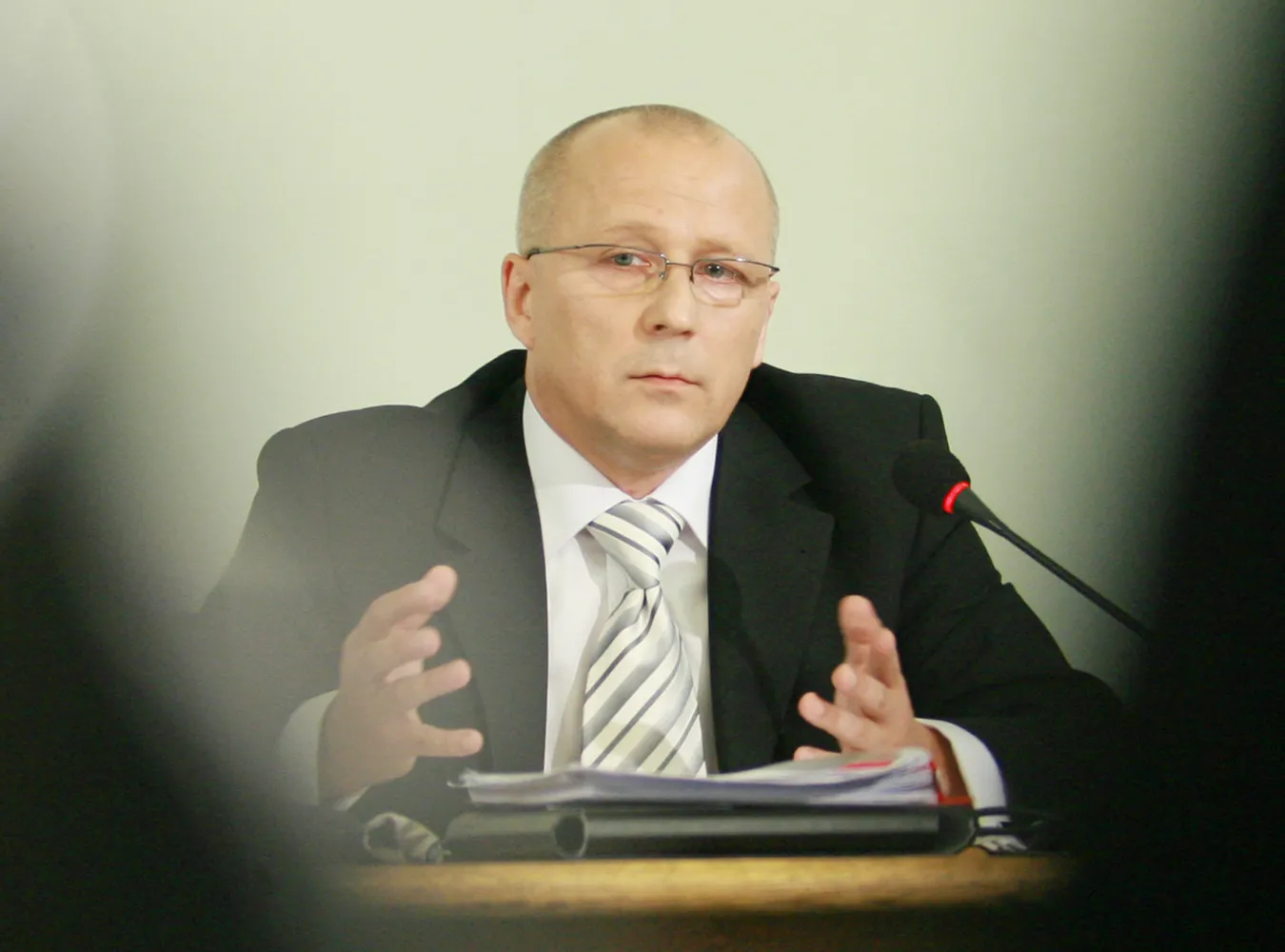 Prokurator Krzysztof Sierak zarzuca komisji śledczej manipulację