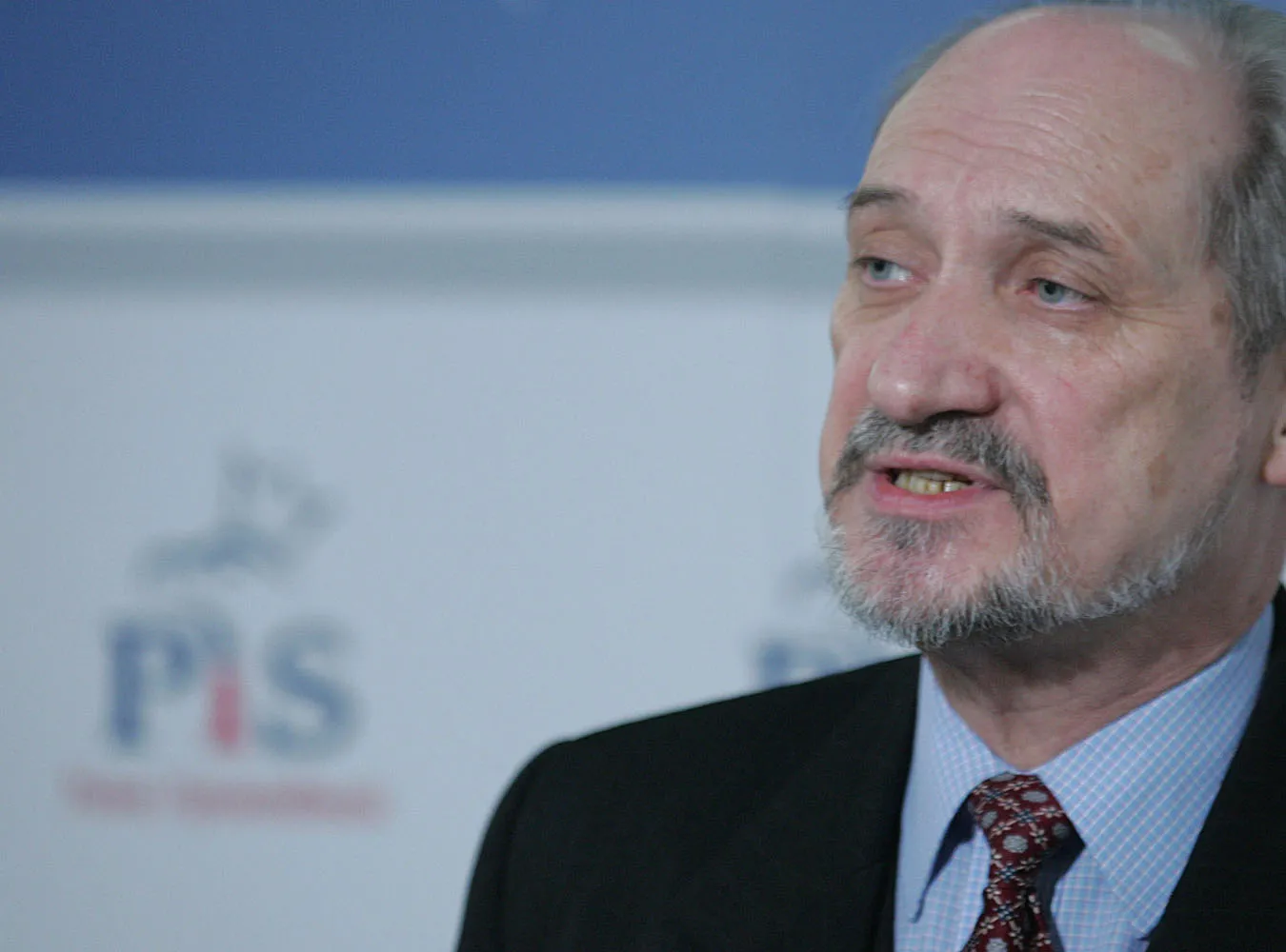 Macierewicz