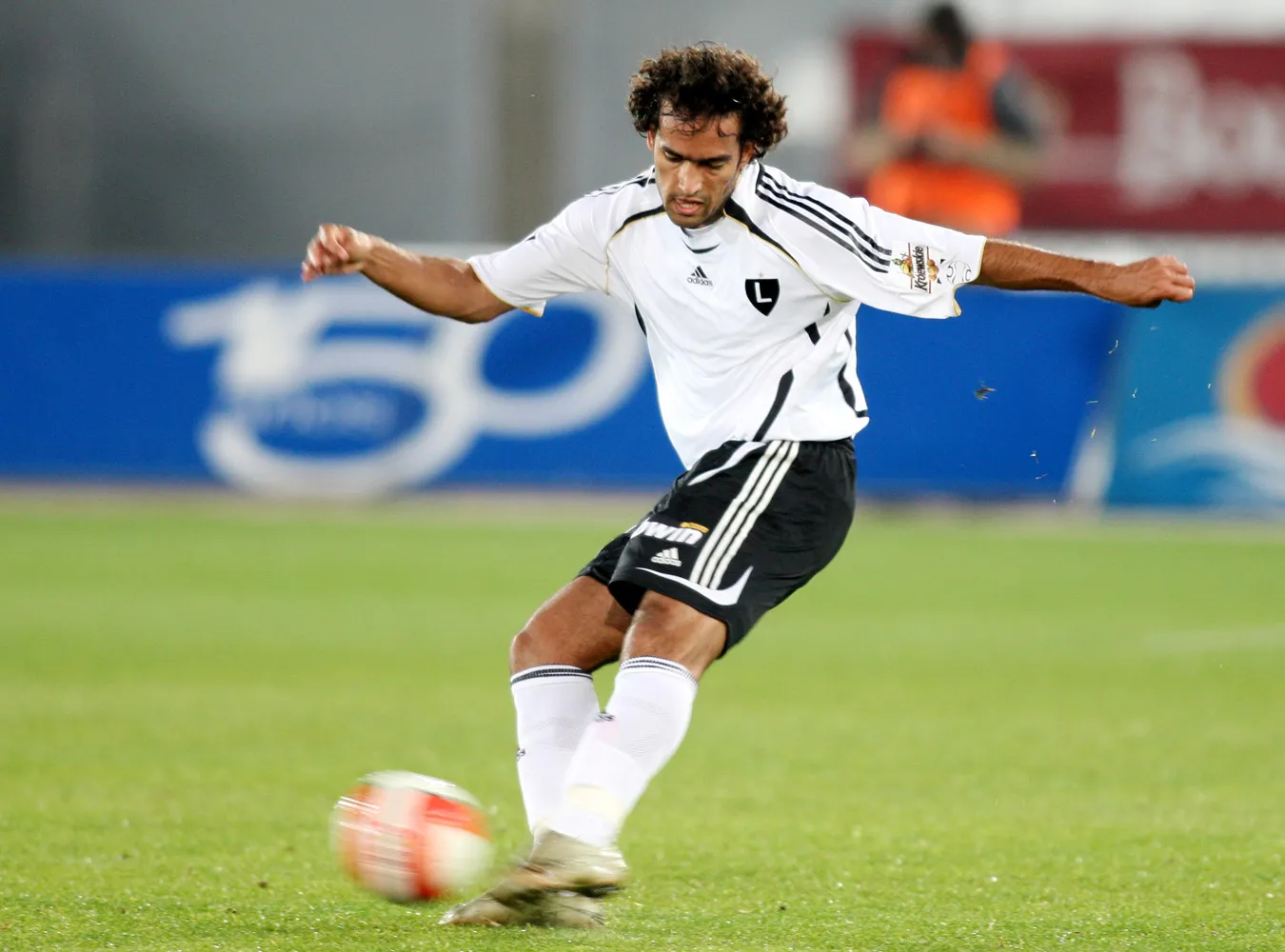 Roger zostanie Polakiem