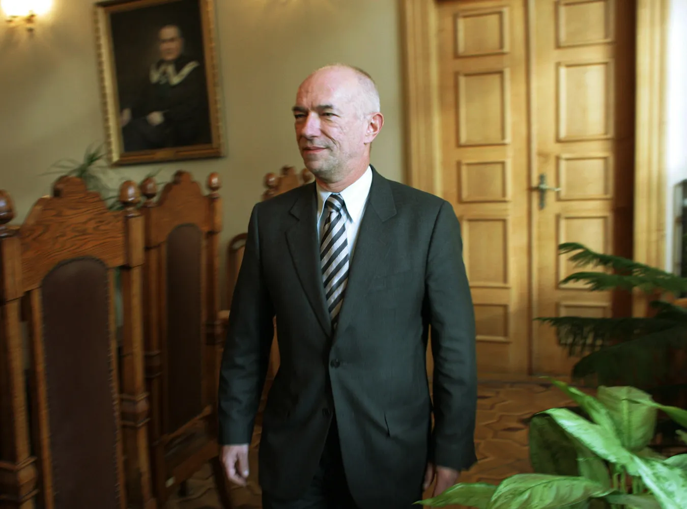 Minister Ćwiąkalski zdecydował o zwiększeniu liczby prokuratorów pracujących nad sprawą korupcji w piłce nożnej