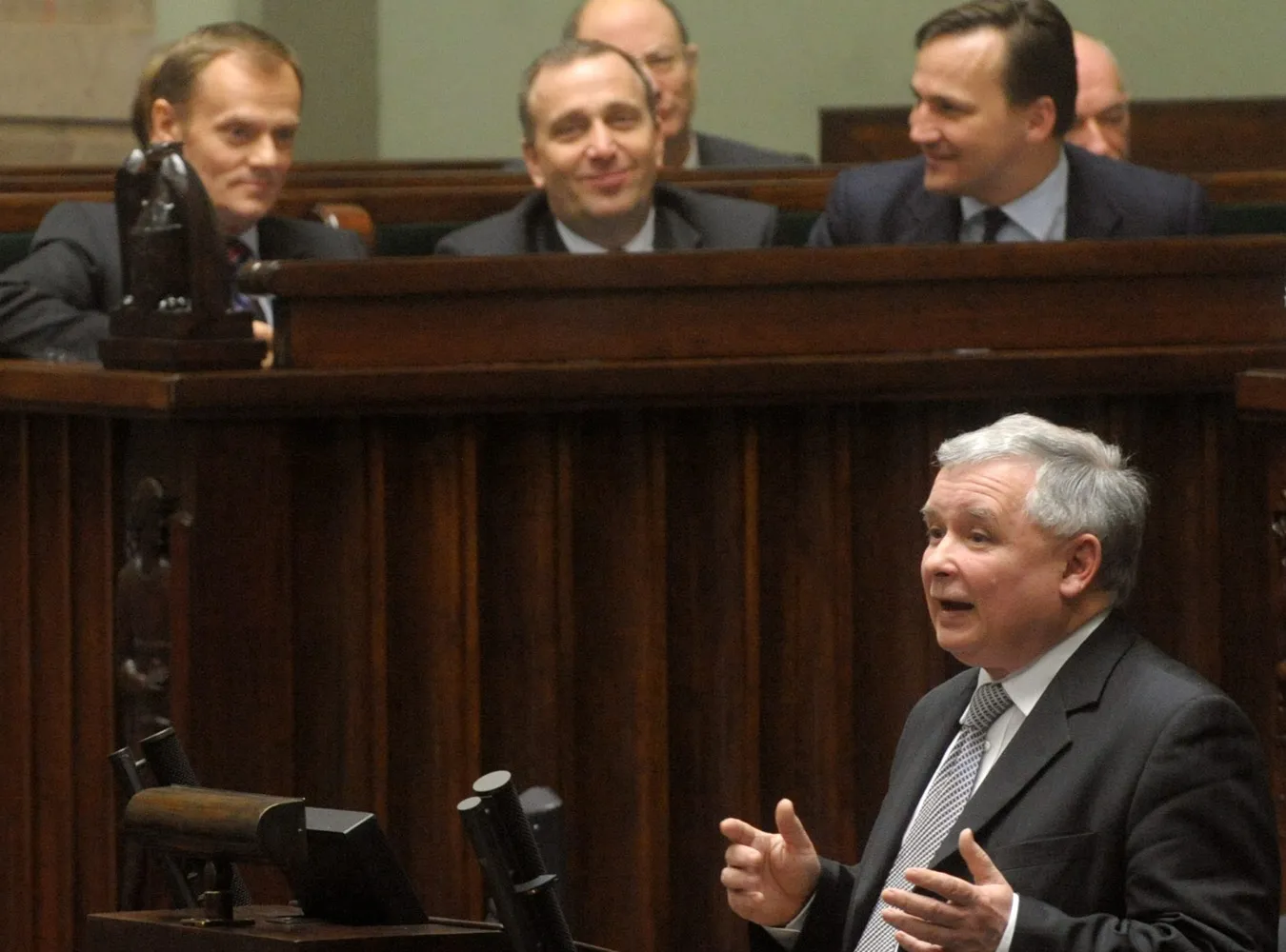 PO: Szef PiS ułożył pytanie nie do przyjęcia