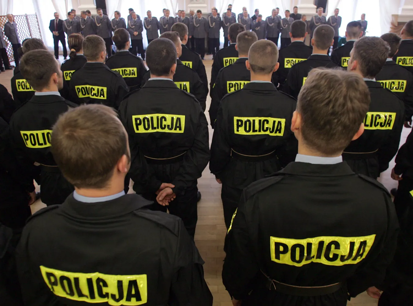 Mundurowi będą pracować 10 lat dłużej