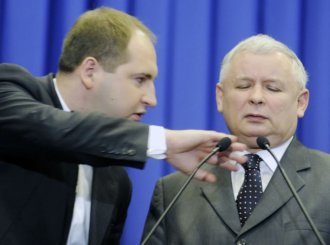 PiS Palikot wymachuje fałszywkami