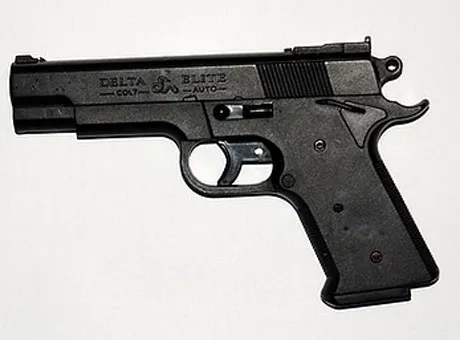 Krewka sklepowa nie dała szans rabusiowi-renciście