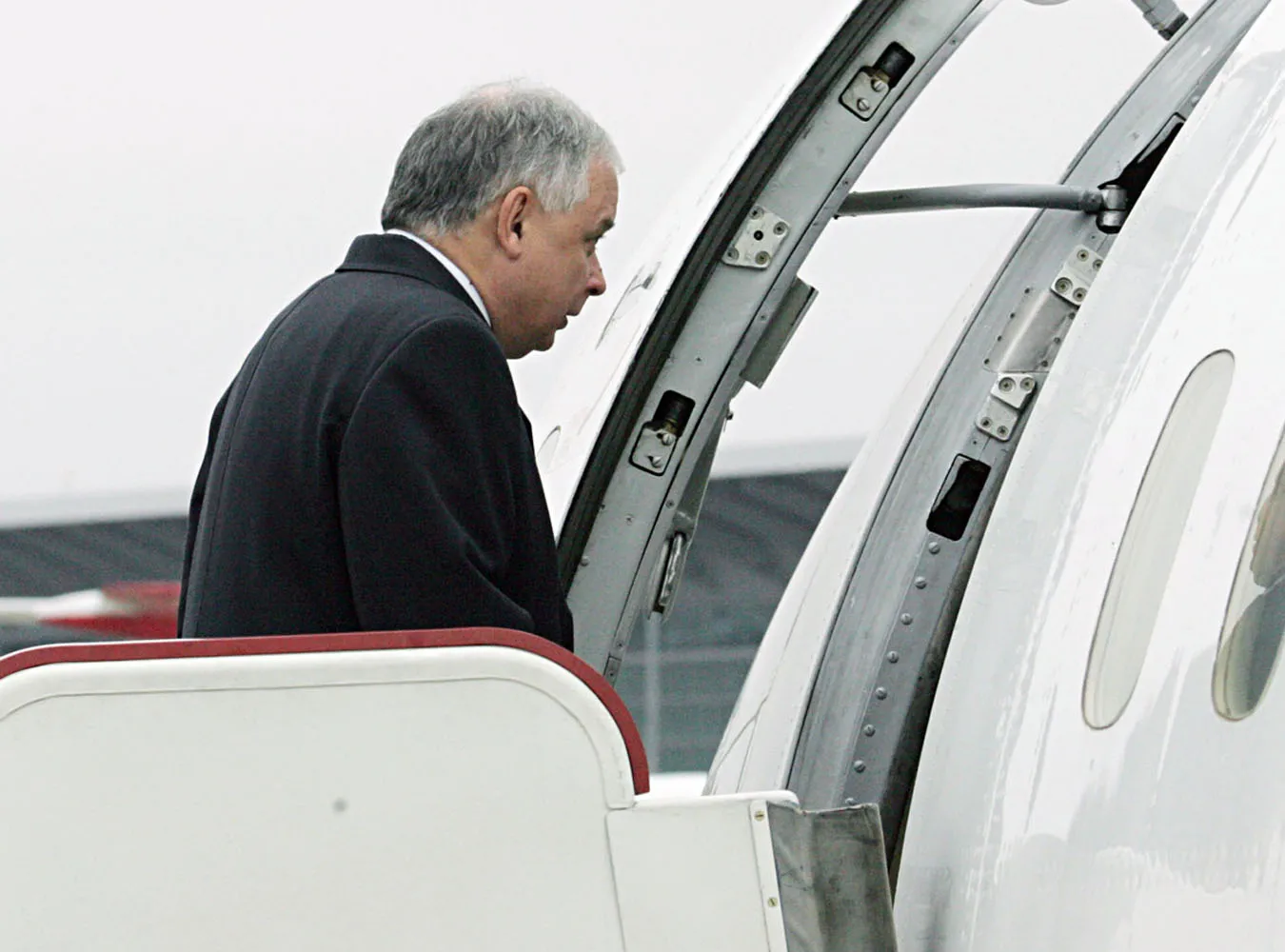 Prezydent kupi bilet na samolot do USA