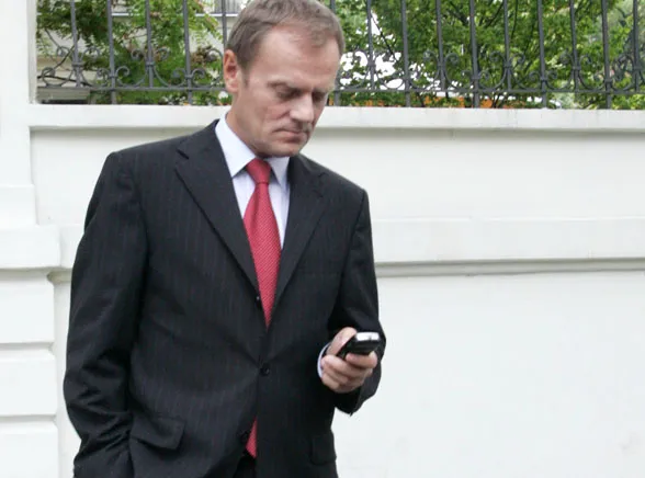 Dlaczego Tusk nie odebrał telefonu od Obamy
