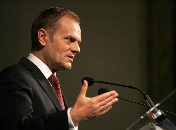 Tusk dostępny 24 godziny na dobę