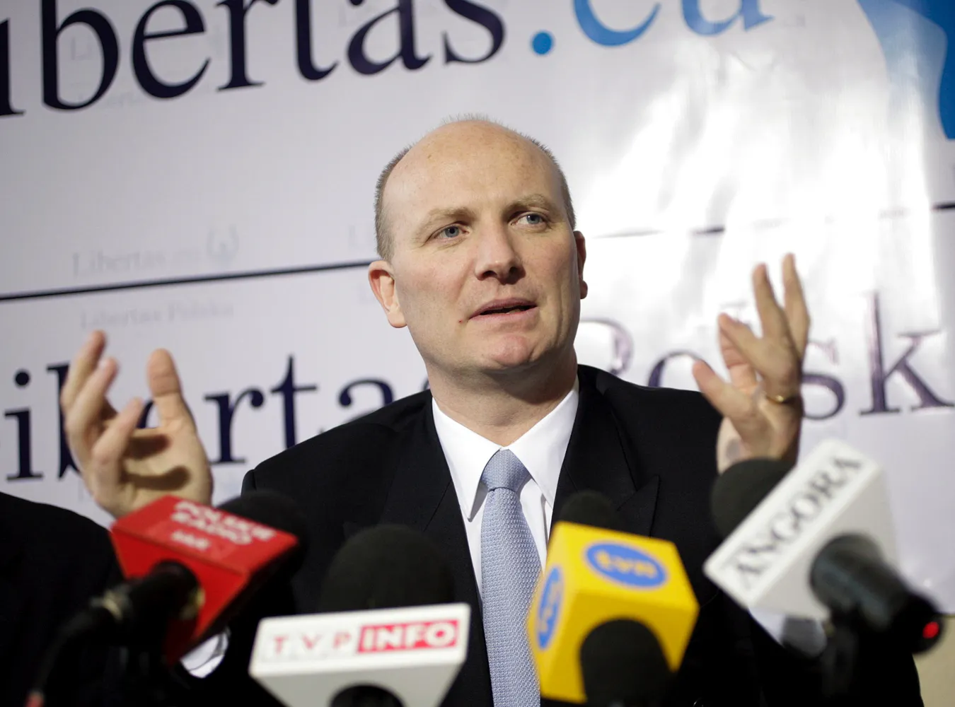 Szef Libertas poza Brukselą?