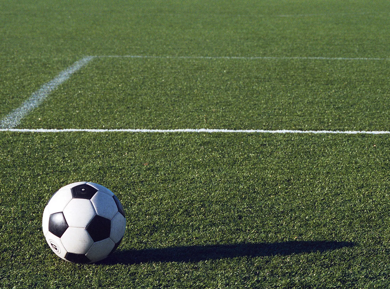 W Austrii powstanie strefa wolna od piłki