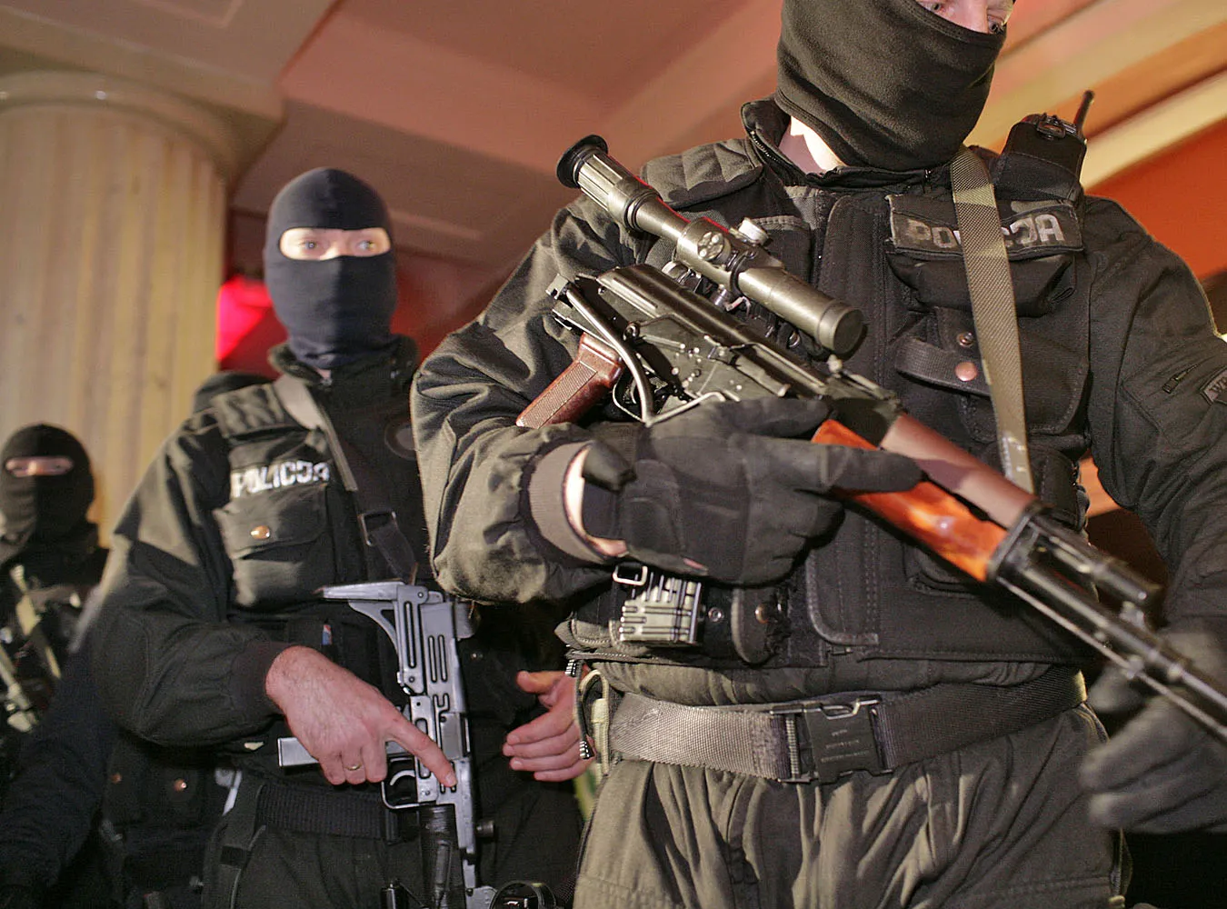 Policja będzie mogła napadać i porywać ludzi