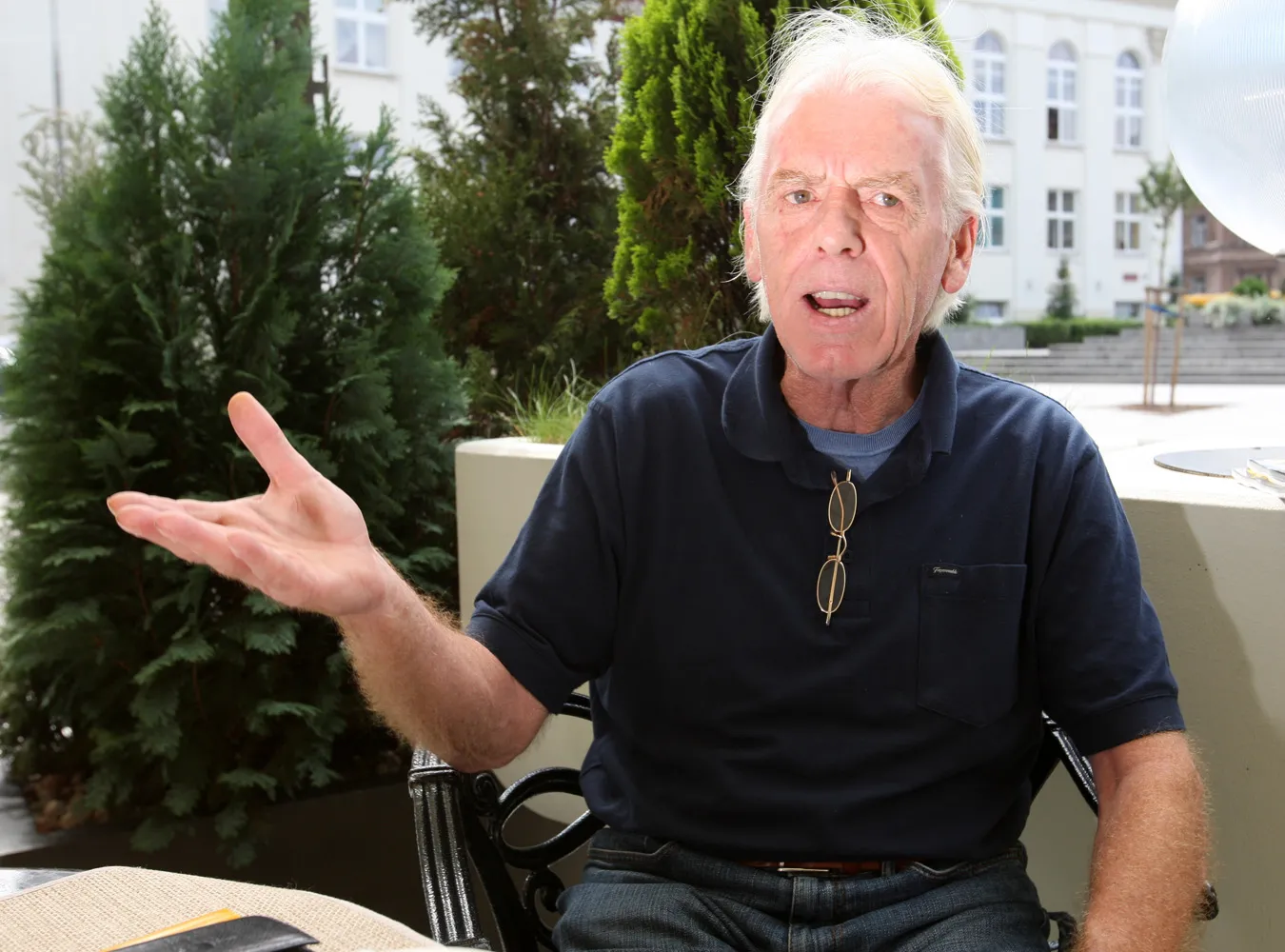 Leo Beenhakker przeprosił żonę