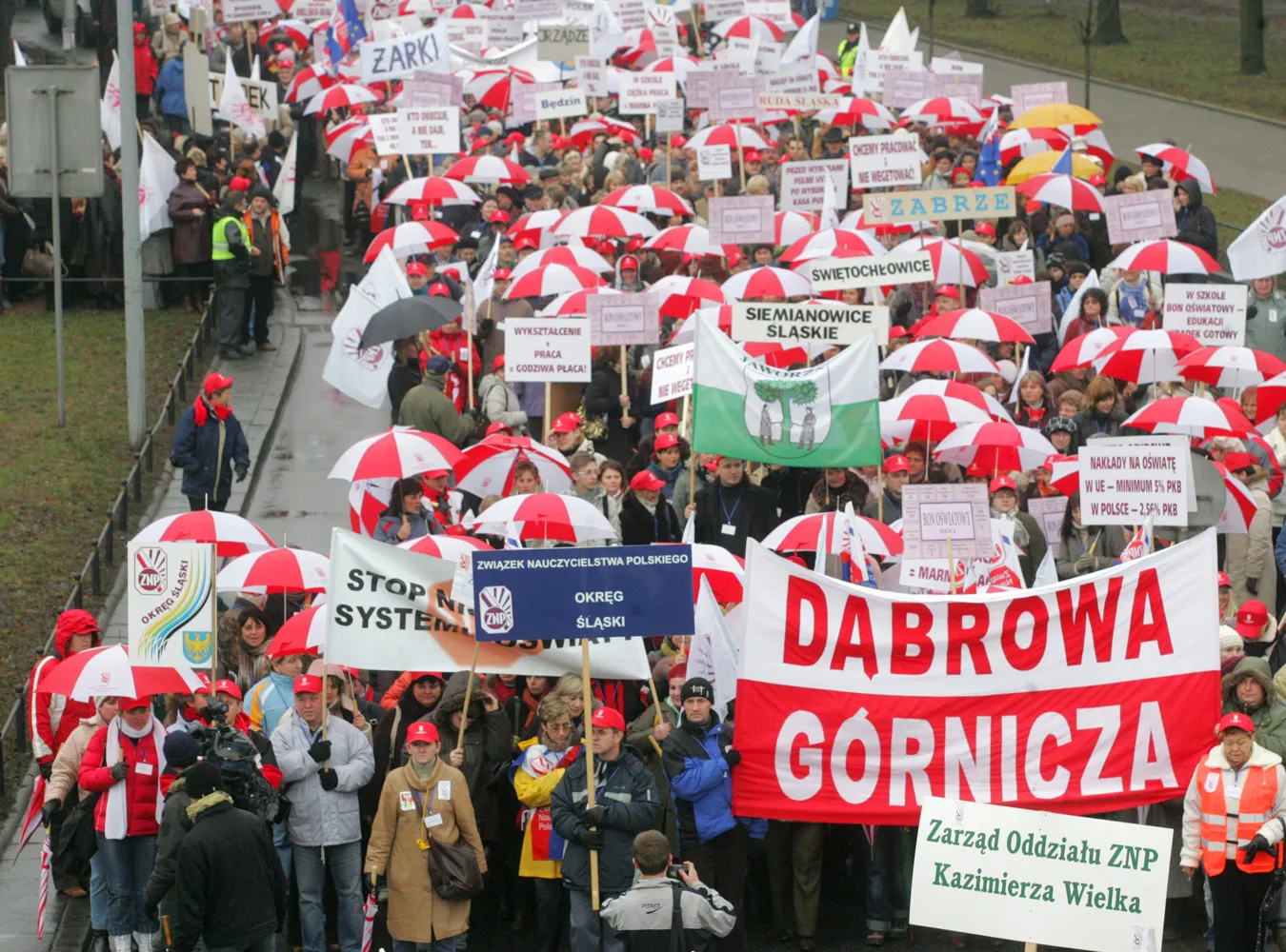 Nauczyciele znów grożą strajkiem