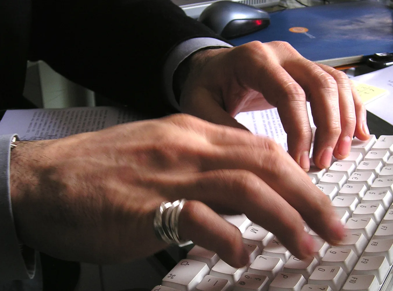 Świąteczne żniwa internetowych oszustów