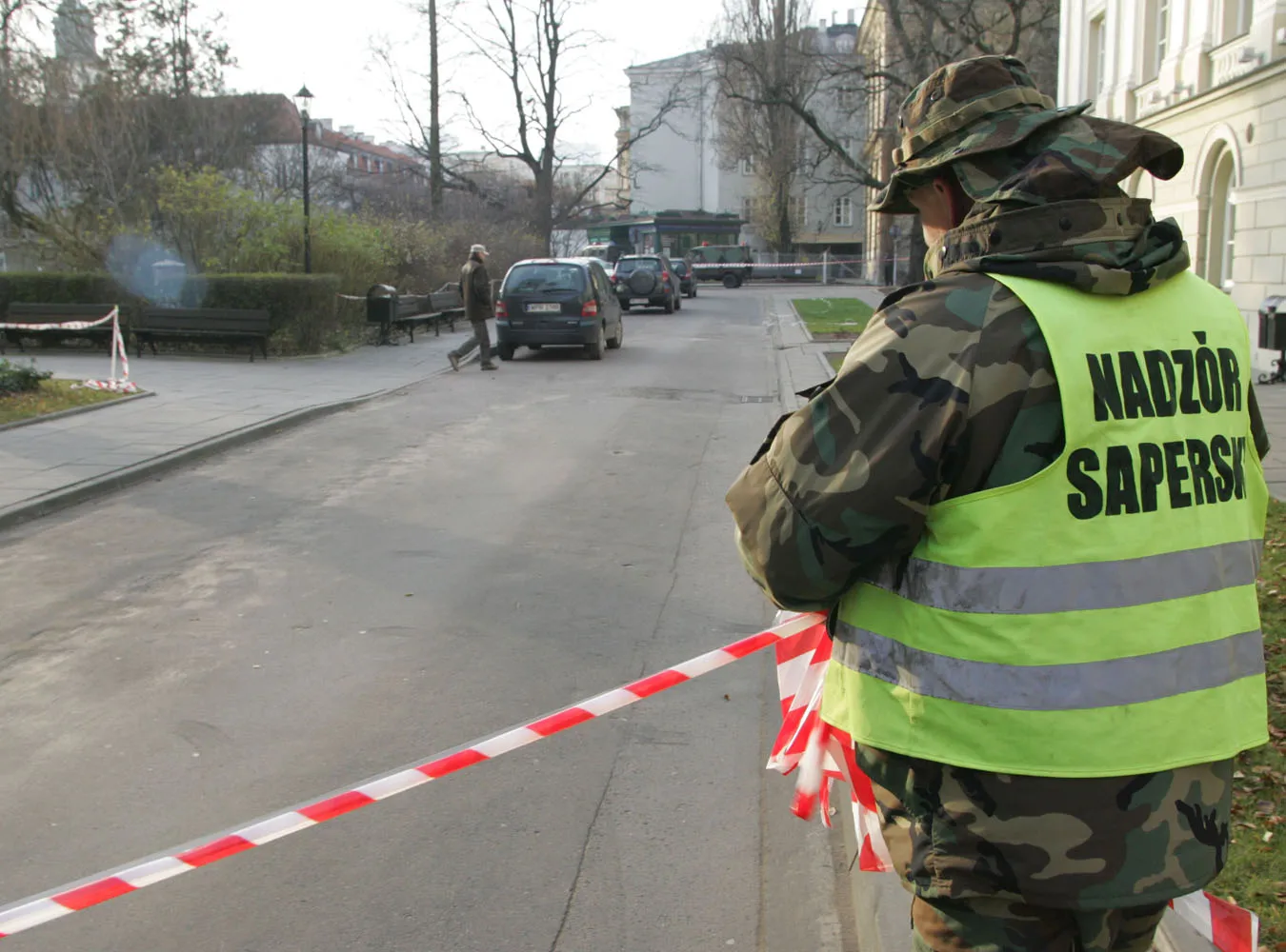 Studenci ewakuowani po znalezieniu pocisków