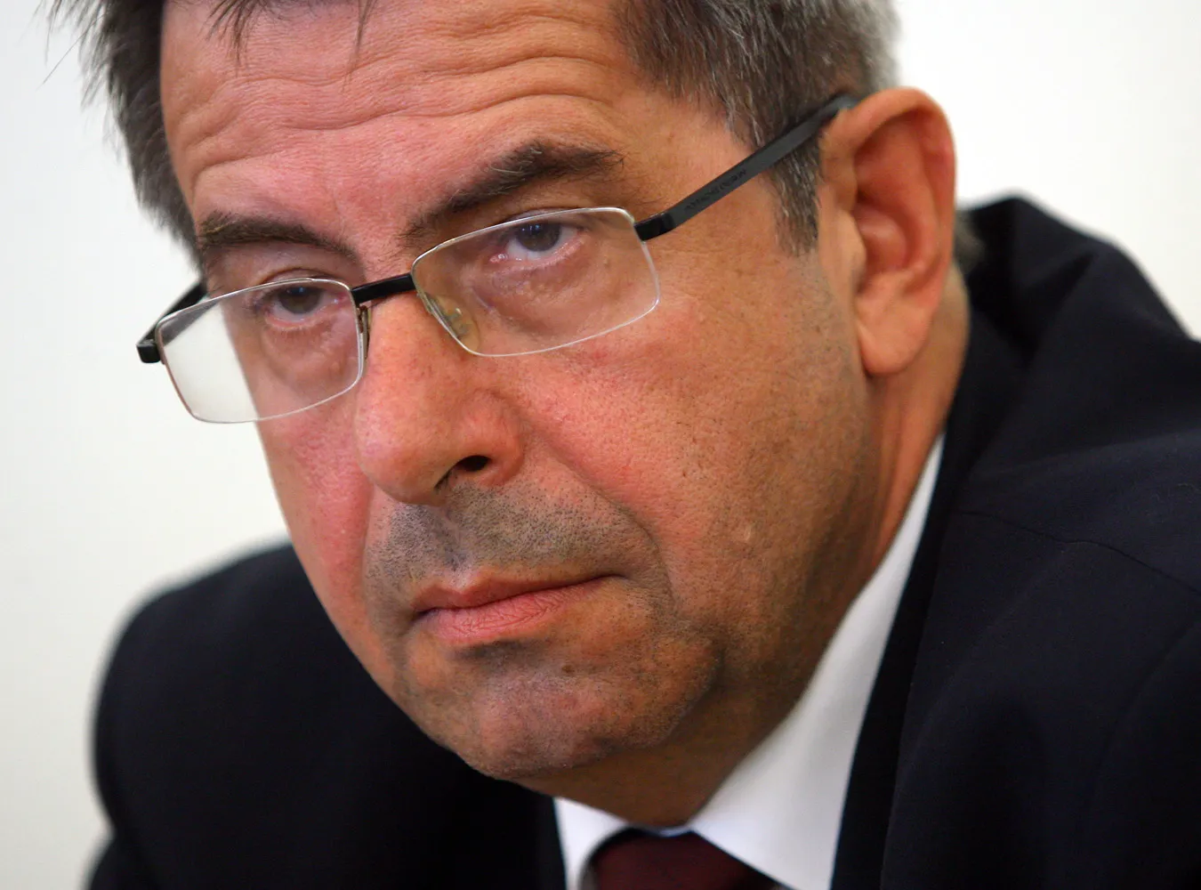 Zoll: Godność przysługuje także zmarłym