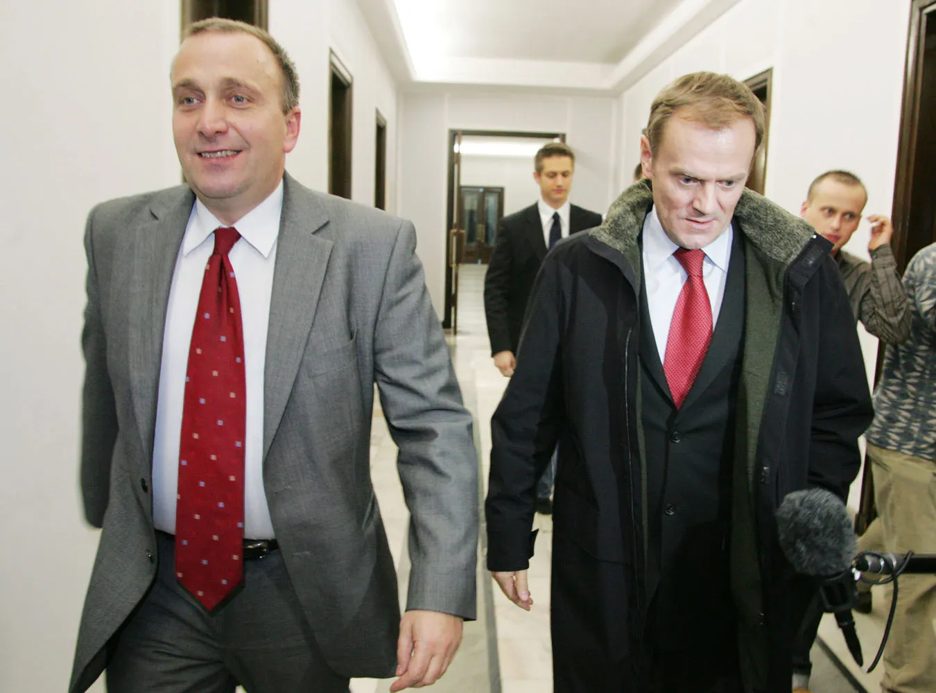 Kto chwali PO bo lubi, a kto bo musi