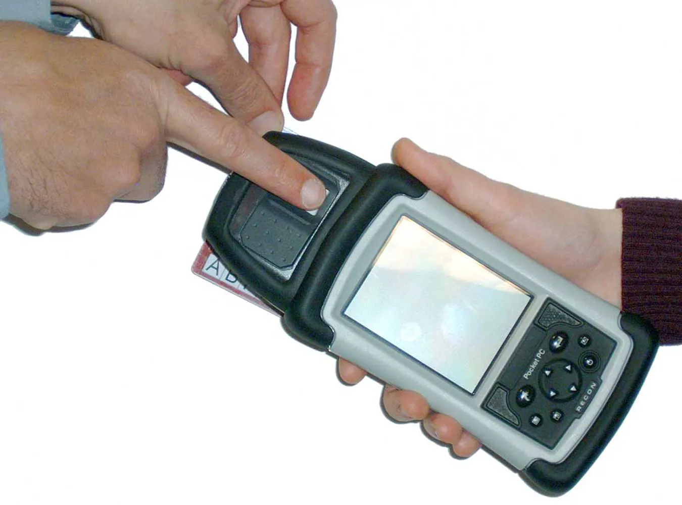 Przenośne skanery linii papilarnych