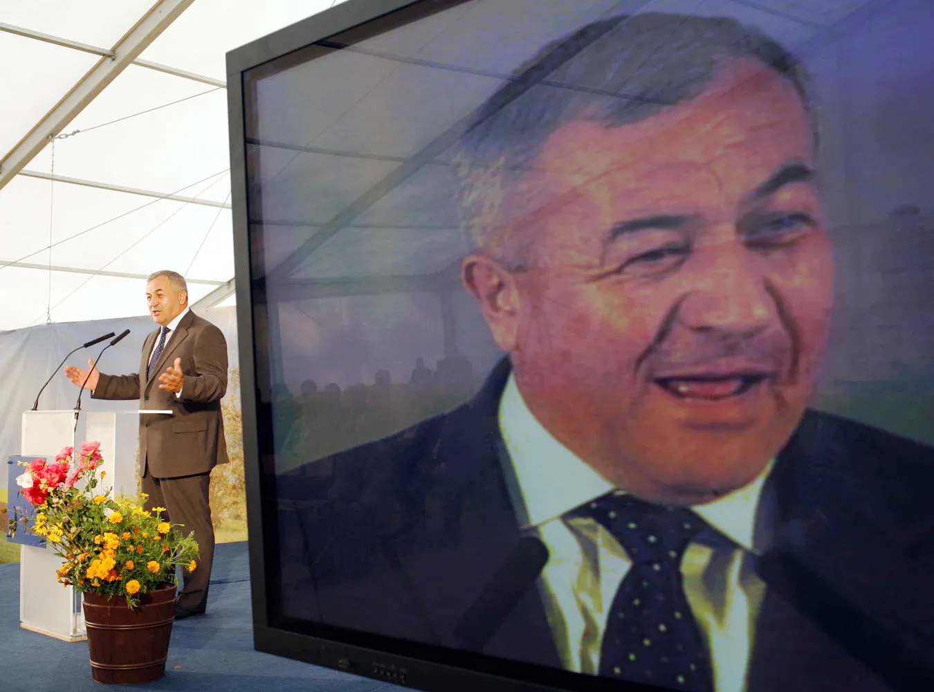 Poseł PiS: Kaczyński łamie obietnice