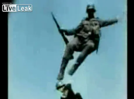 Zobacz lądowanie w Normandii. W kolorze