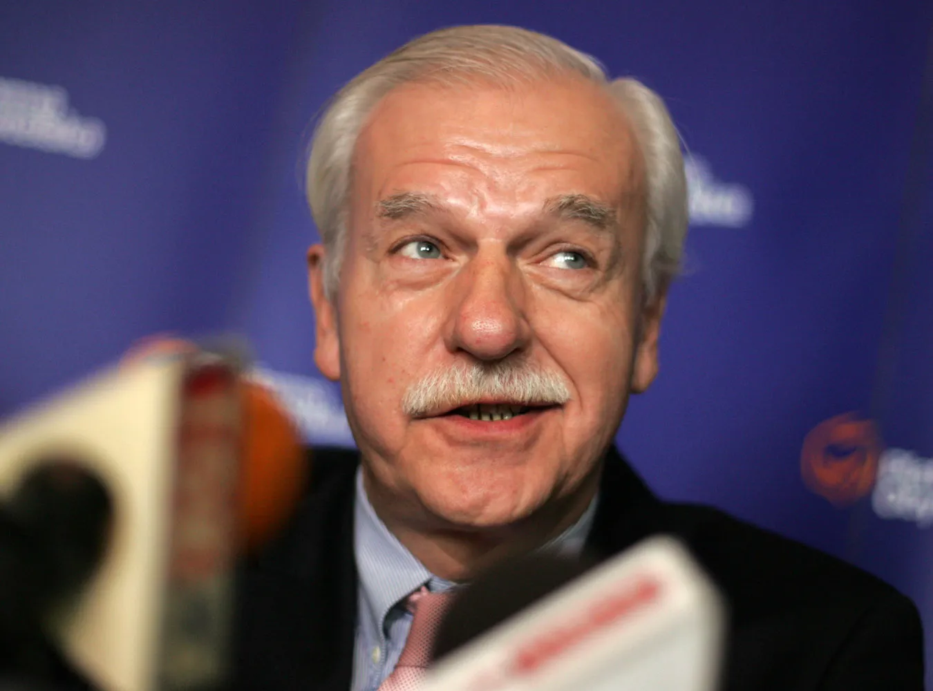 Platforma kusi Olechowskiego komisarzem