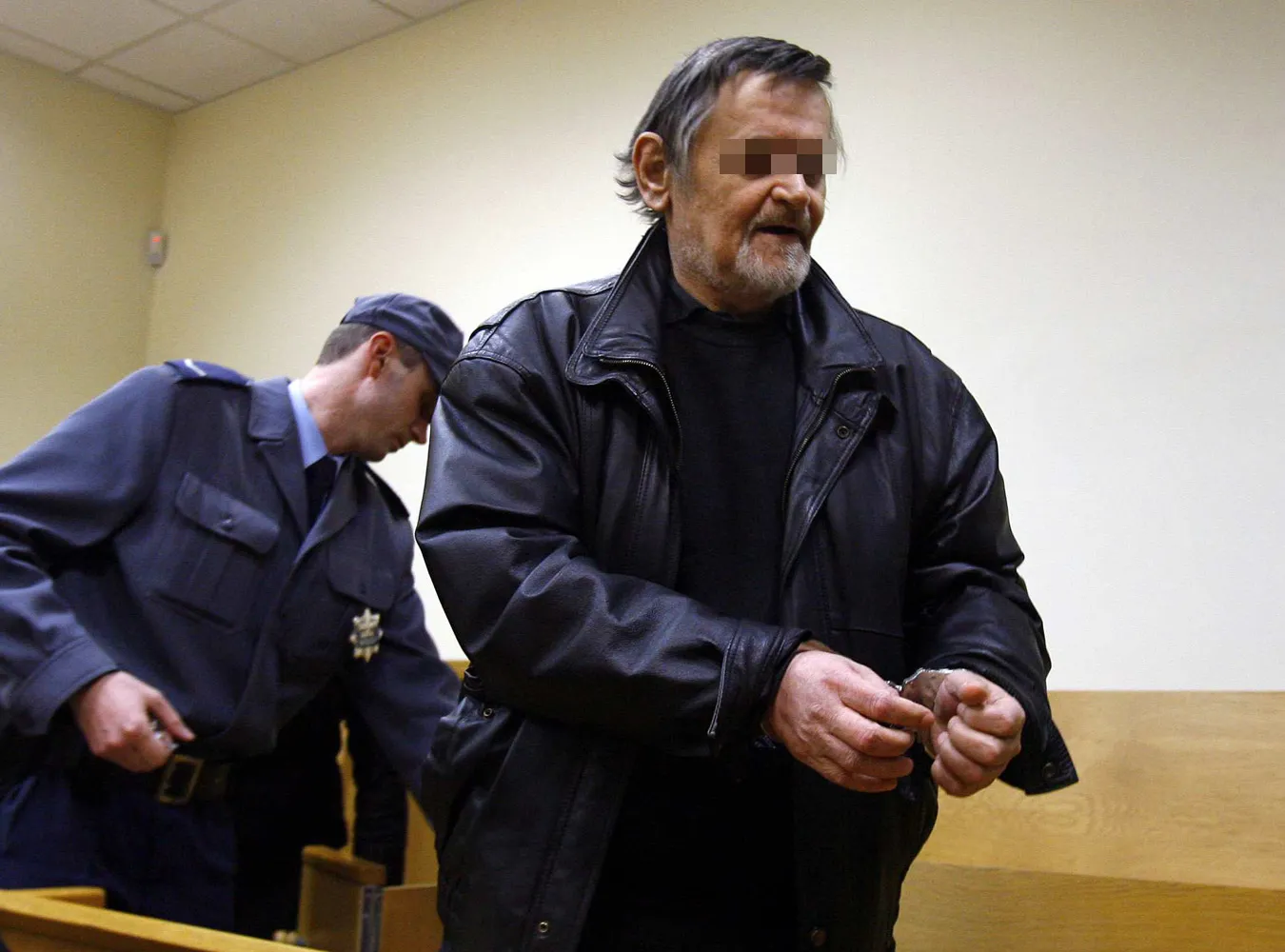 Ofiara pedofila: Włożył mi rękę do majtek