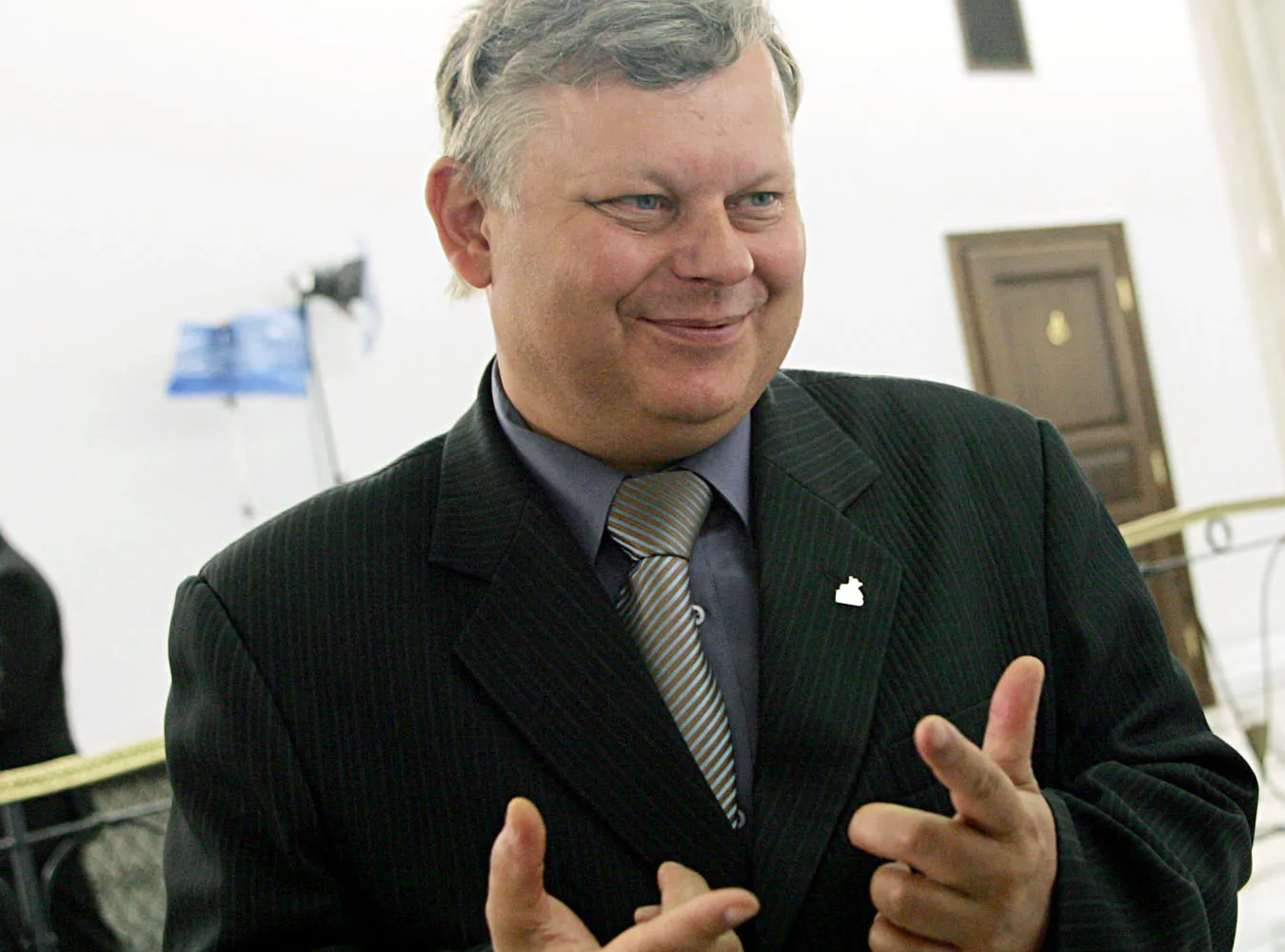 "Polityków powinien badać psychiatra"