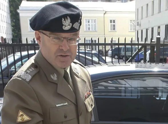 Generał Skrzypczak podał się do dymisji