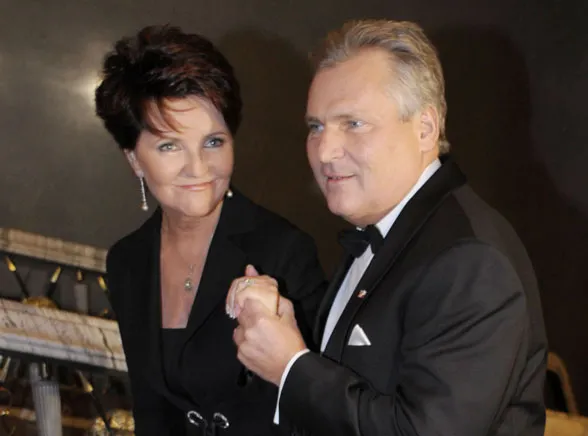 Kwaśniewski nie namówi żony na prezydenturę