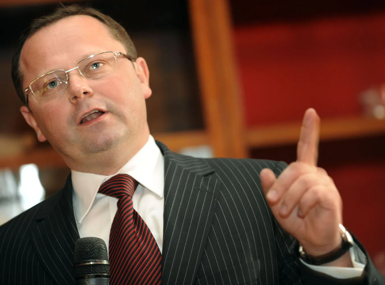 SLD powoli zamienia się w sektę