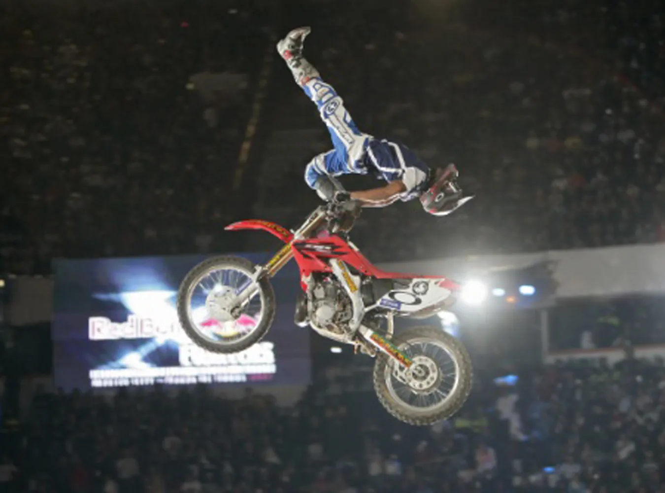 fr_redbull007_71068a_199441.jpg