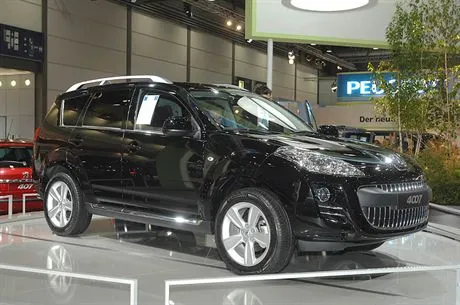 peugeot_4007_3474a_1377284.jpg