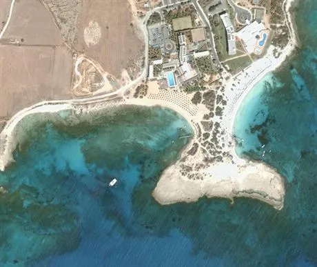 ayia_napa_cypr_6824a_1405118.jpg
