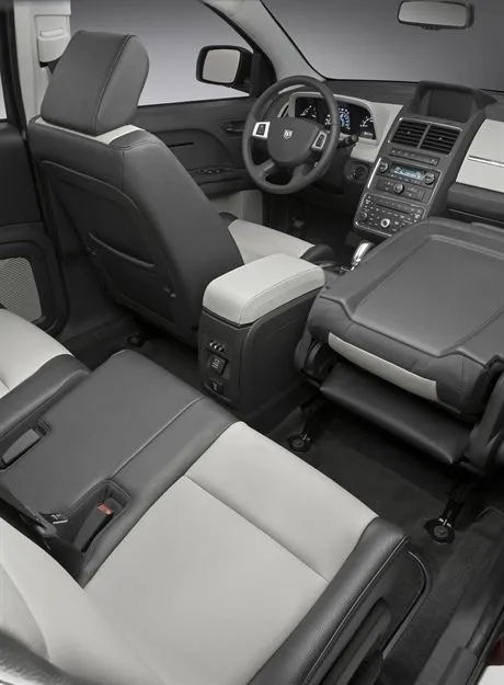 dodge_journey_8345a_1414940.jpg