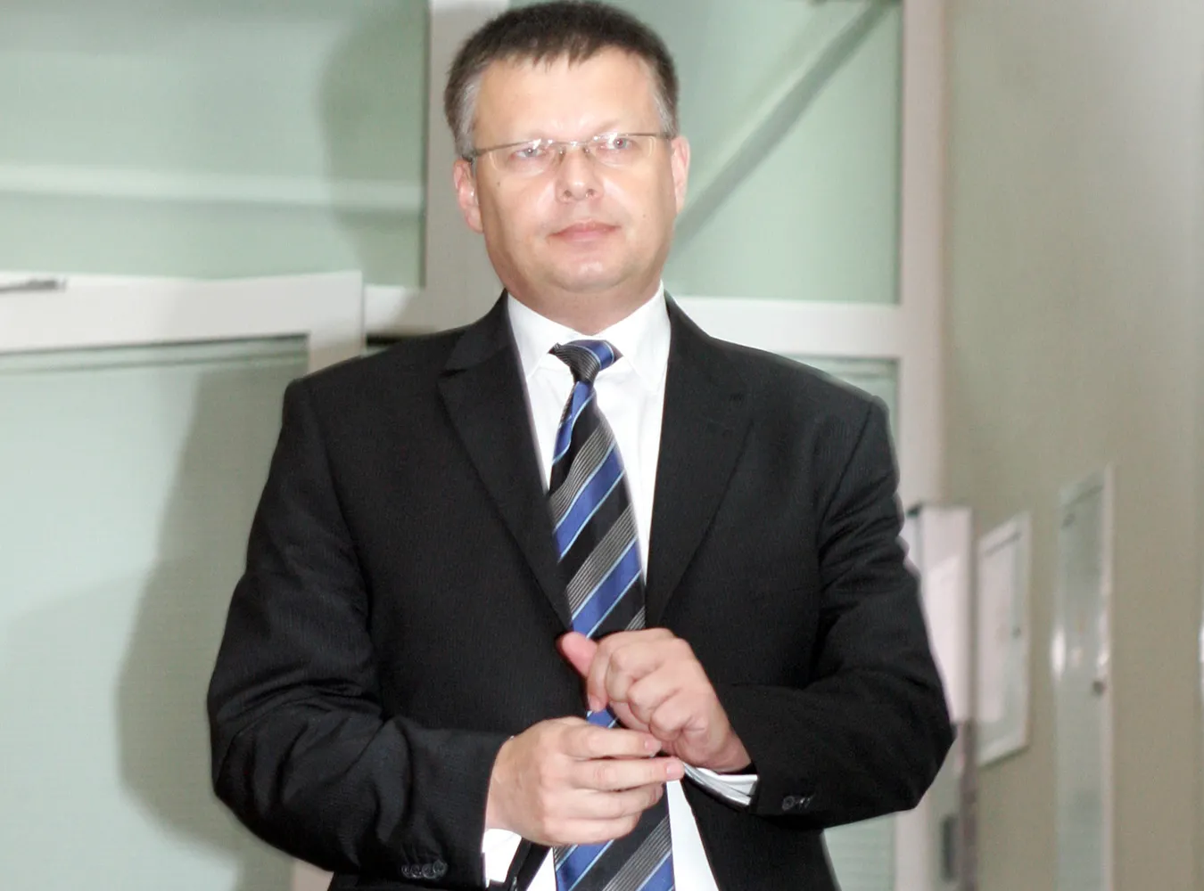 Janusz Kaczmarek opowie wszystko co wie o tajnych kontach polityków lewicy w Szwajcarii