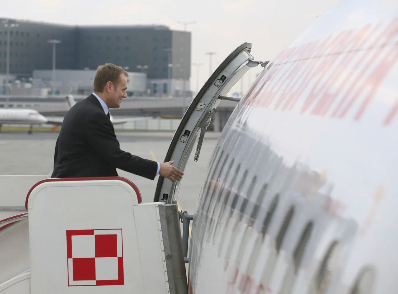 Premier Tusk pilnie wraca do kraju. Powodem raport MAK