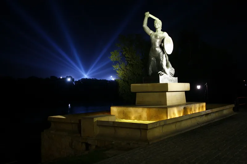 Oto Syrenka Warszawska 2011. Jest mężczyzną!