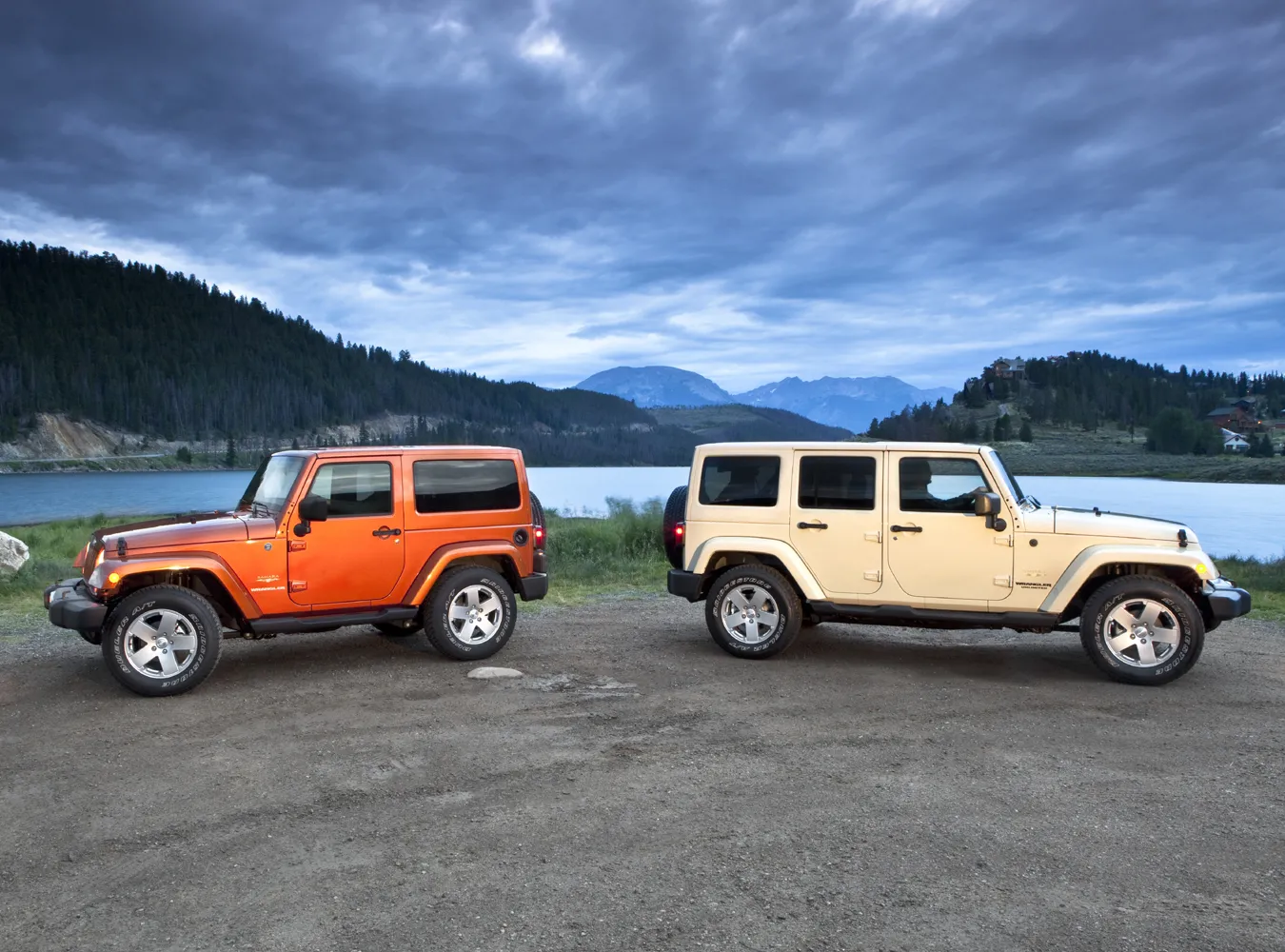 1882816-jeep-wrangler-021wr.jpg