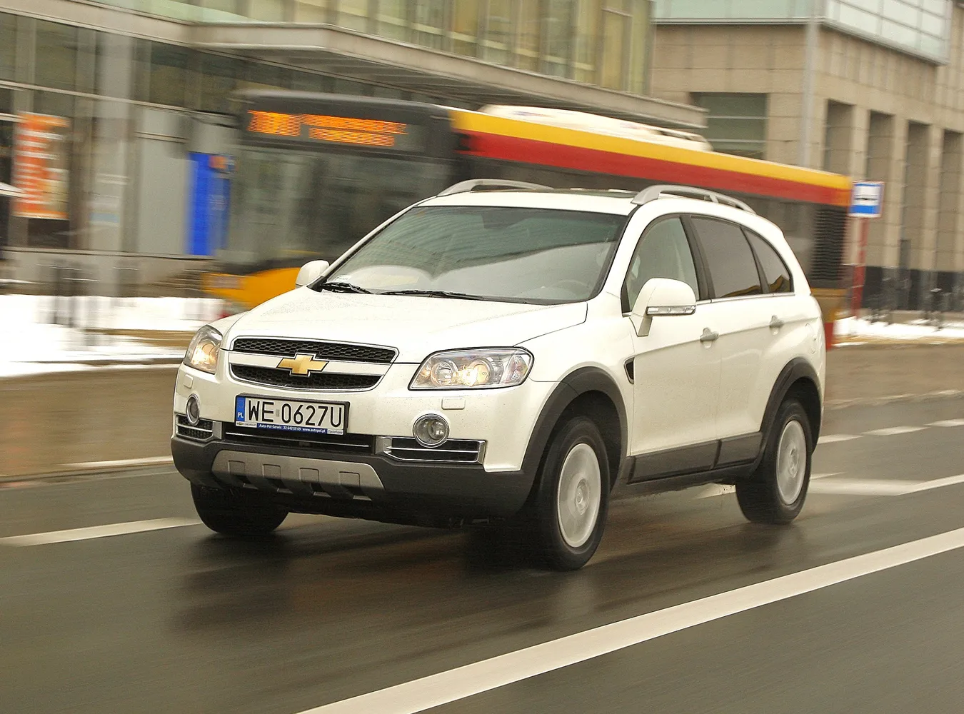1917895-chevrolet-captiva-12.jpg